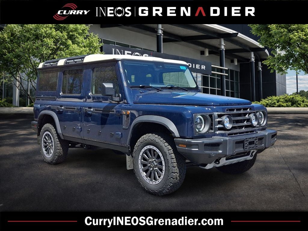 2026 INEOS Grenadier Station Wagon Fieldmaster in Britannia Blue — front three-quarter view