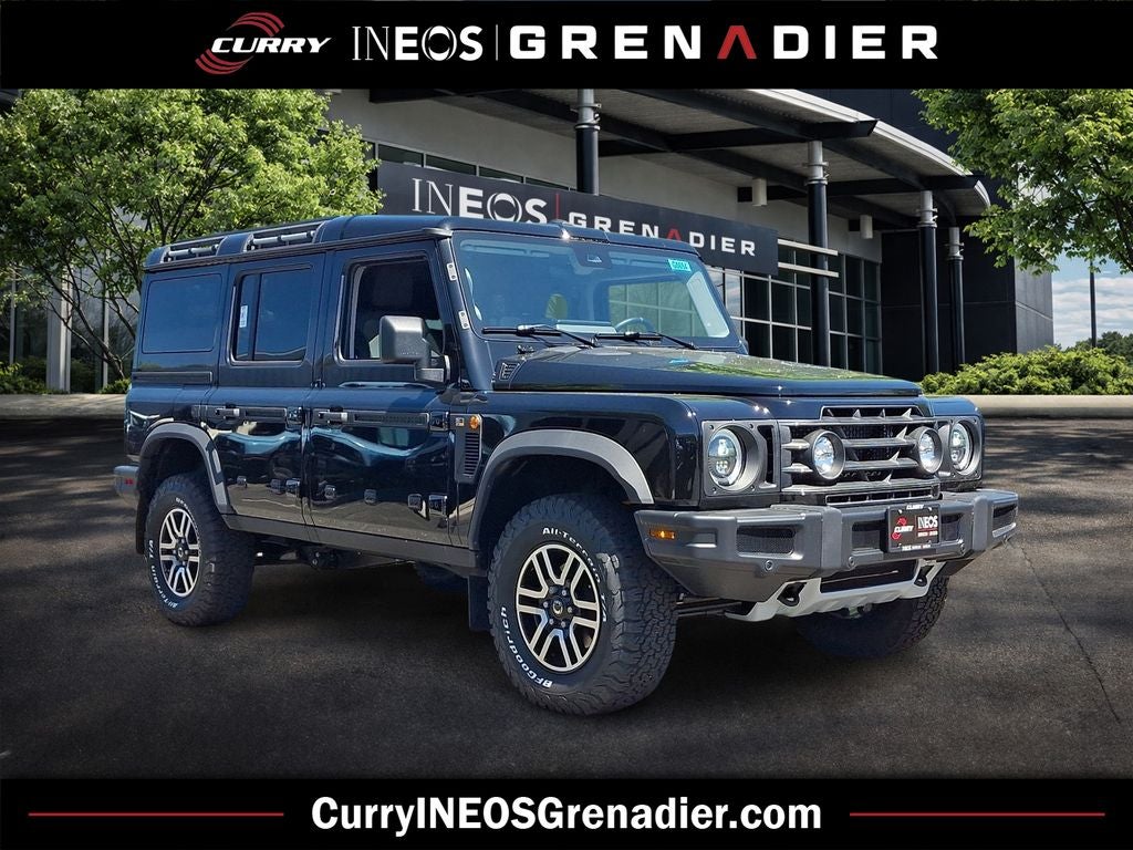 2026 INEOS Grenadier Station Wagon Fieldmaster in Inky Black — front three-quarter view